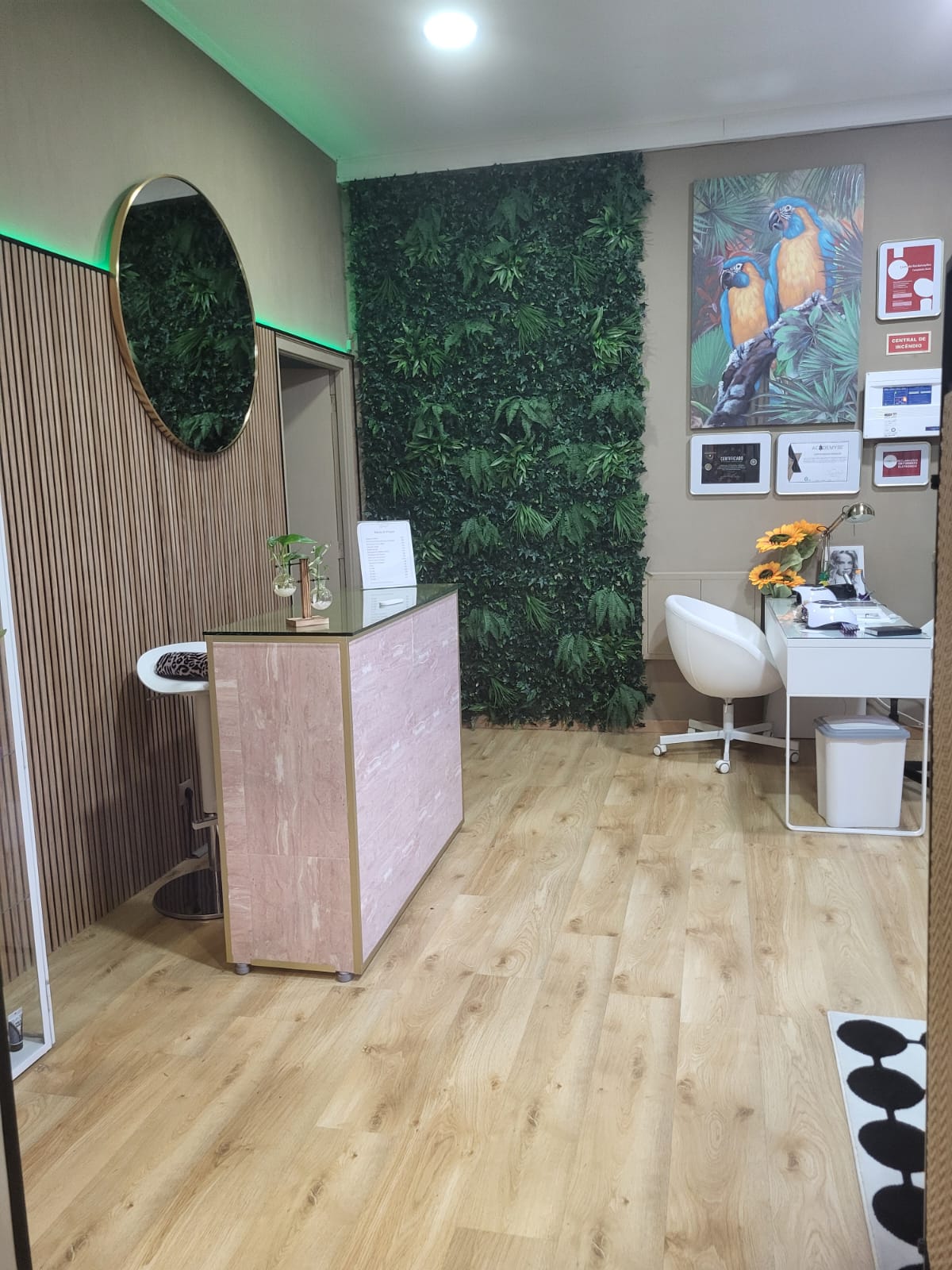 WhatsApp Image 2025-11-14 at 16.38.51 (2)